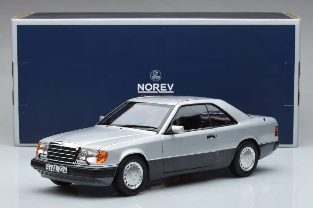 300 CE 24 Coupe Silver